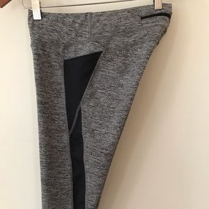 Lucy Tech Capri Leggings XS w/pocket